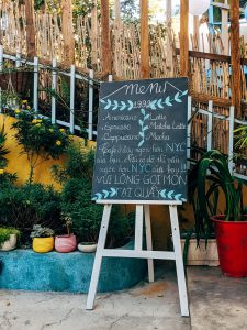 menu w wózku gastronomicznym